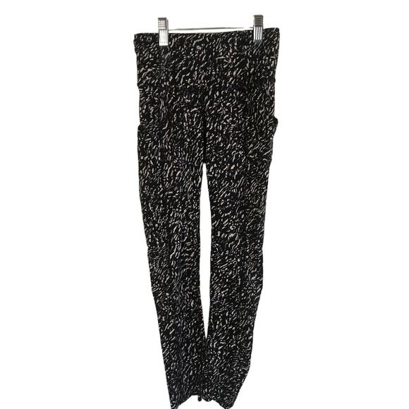 Lululemon Size 2 Fast and Free High Rise Crop Speckle Trail Black Multi Leggings - Picture 3 of 12